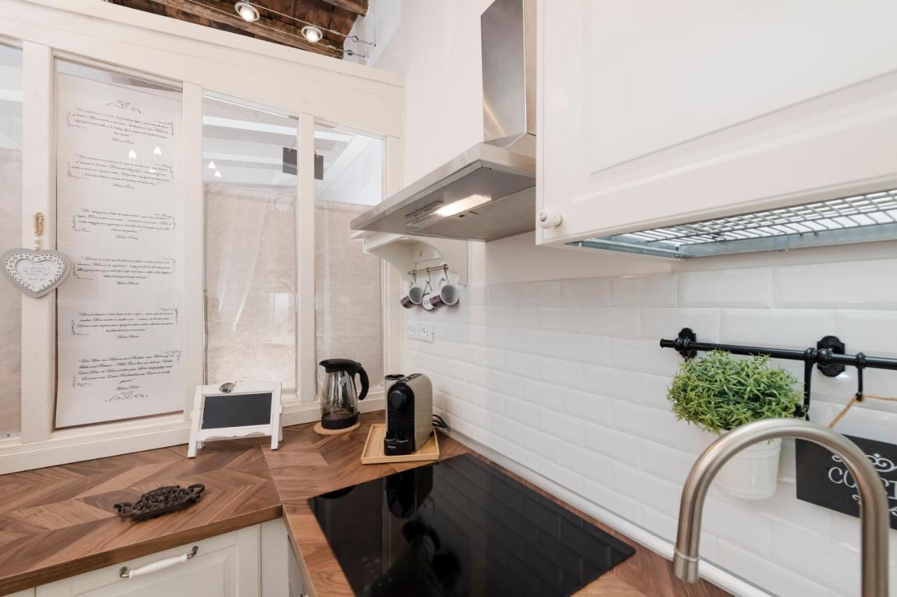 Capo Le Case, Romantic Flat Near Spanish Steps Apartment Rome