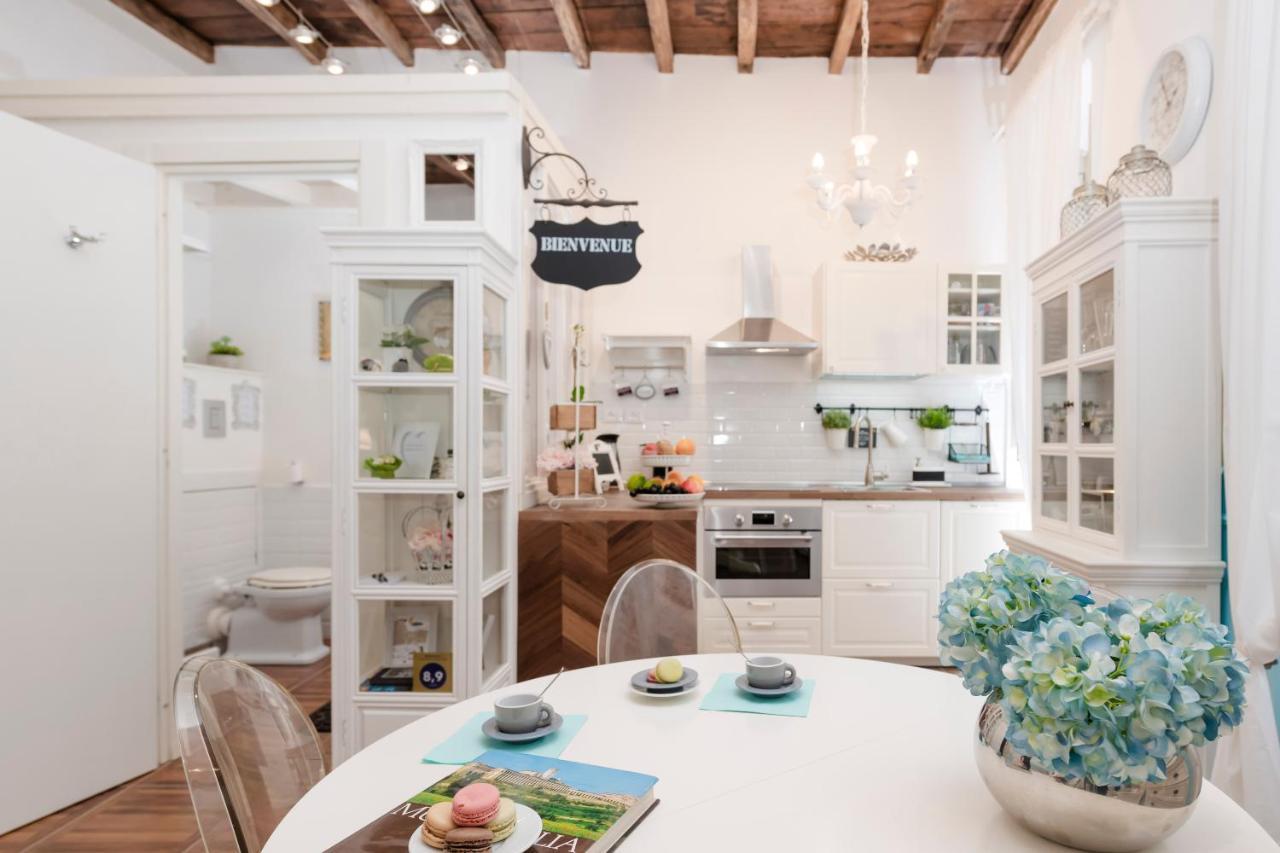 Apartment Capo Le Case, Romantic Flat Near Spanish Steps Rom